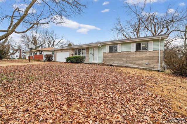 808 Bella Lane, St Louis, MO 63137