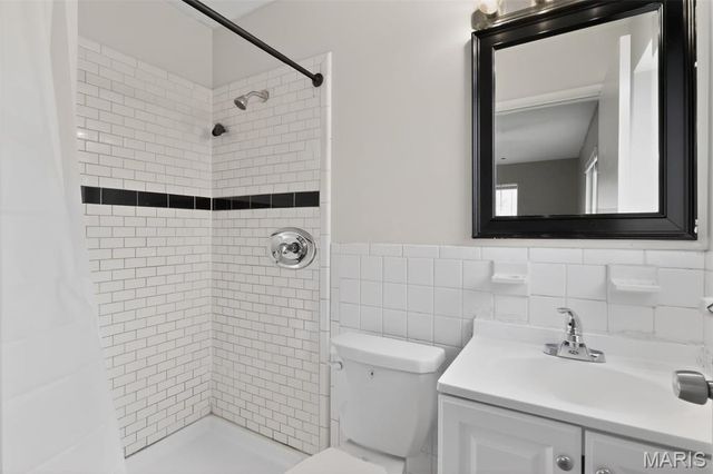 808 Bella Lane, St Louis, MO 63137