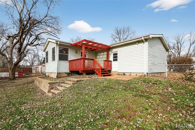 808 Bella Lane, St Louis, MO 63137