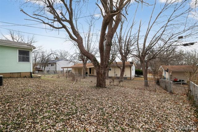 808 Bella Lane, St Louis, MO 63137