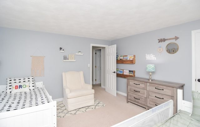 163 Old Ferry Dr, Methuen, MA 01844