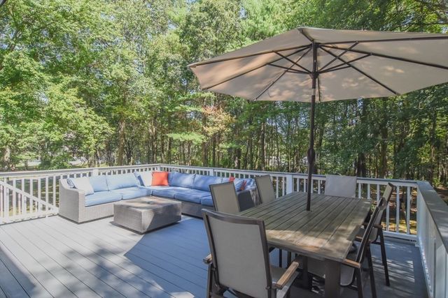163 Old Ferry Dr, Methuen, MA 01844