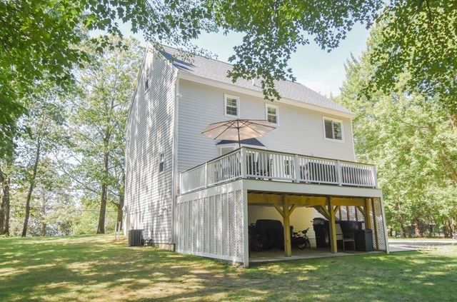 163 Old Ferry Dr, Methuen, MA 01844
