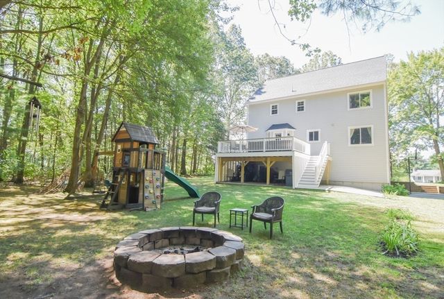 163 Old Ferry Dr, Methuen, MA 01844