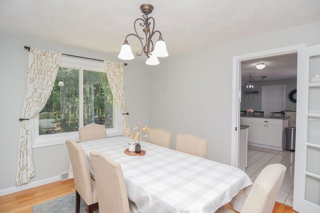 163 Old Ferry Dr, Methuen, MA 01844