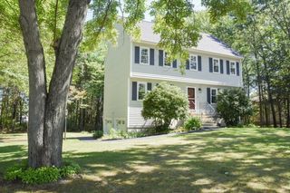 163 Old Ferry Dr, Methuen, MA 01844