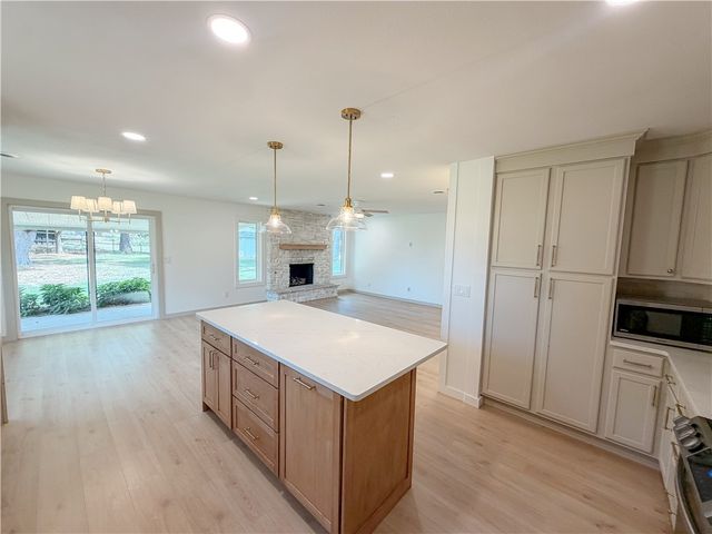 5811 S Primrose Road, Lowell, AR 72745