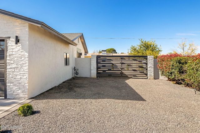 3822 N NAVAJO Drive, Prescott Valley, AZ 86314
