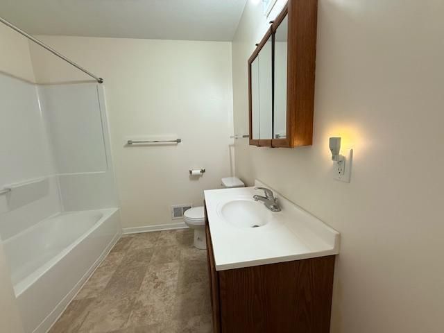 6436 Indiana Avenue N, Brooklyn Center, MN 55429