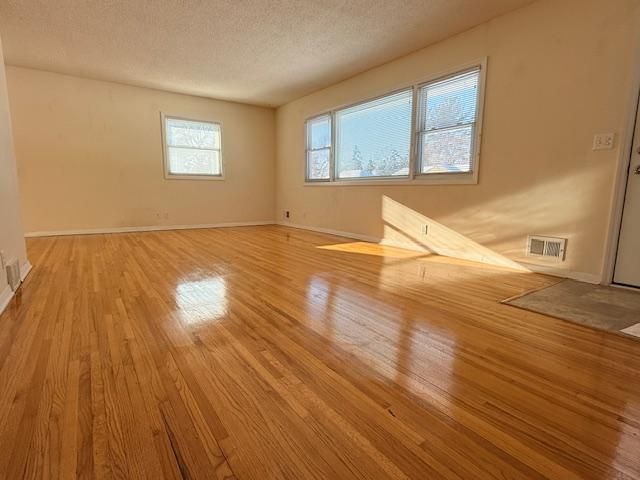 6436 Indiana Avenue N, Brooklyn Center, MN 55429