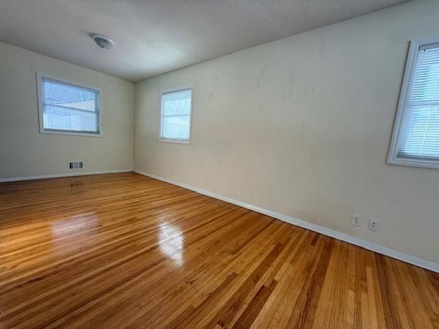 6436 Indiana Avenue N, Brooklyn Center, MN 55429