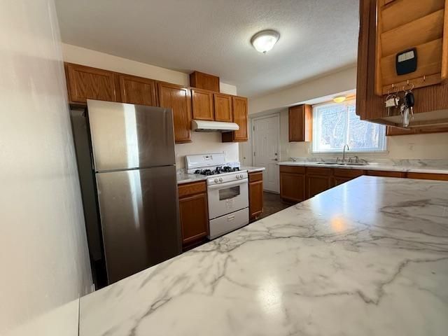 6436 Indiana Avenue N, Brooklyn Center, MN 55429