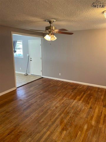 4300 BARNETT DRIVE, Wichita Falls, TX 76308