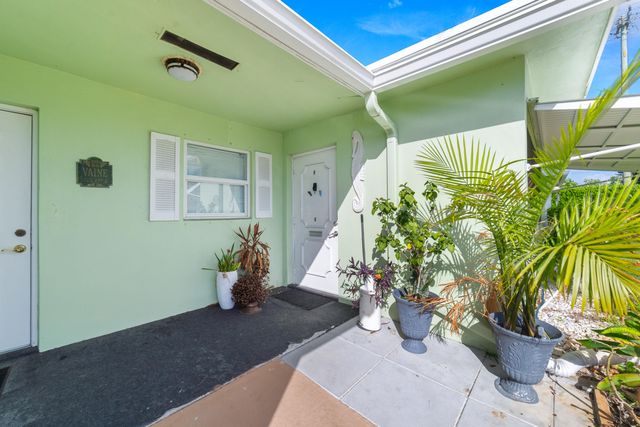 3331 Valley Road C, Boynton Beach, FL 33435