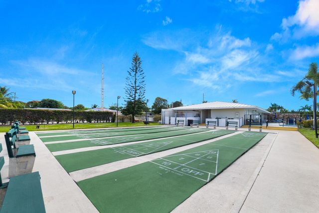 3331 Valley Road C, Boynton Beach, FL 33435