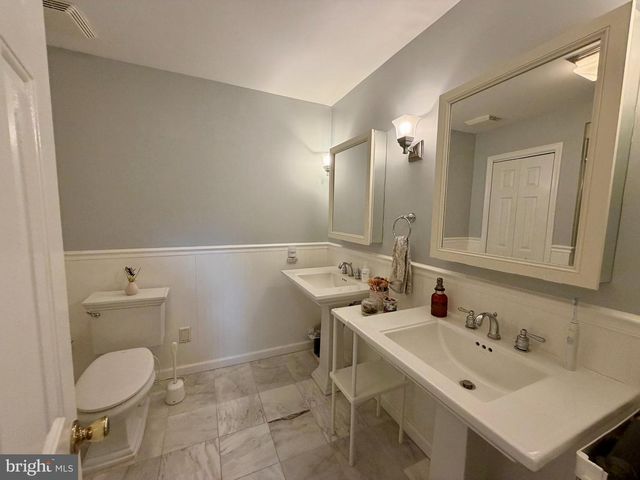 56 TREATY DR, Chesterbrook, PA 19087