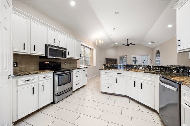 2529 Wind Rose Dr, Corpus Christi, TX 78414