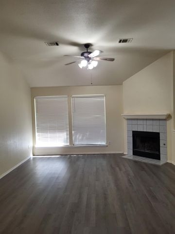 304 N Kings Canyon DR, Cedar Park, TX 78613