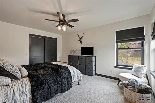 21252 CRESTVIEW DR, Lead, SD 57754