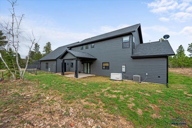 21252 CRESTVIEW DR, Lead, SD 57754