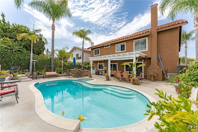 21422 Via Floresta, Lake Forest, CA 92630