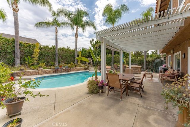 21422 Via Floresta, Lake Forest, CA 92630