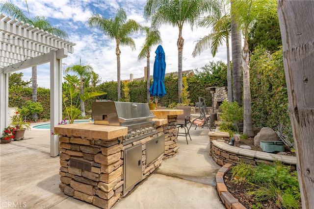 21422 Via Floresta, Lake Forest, CA 92630
