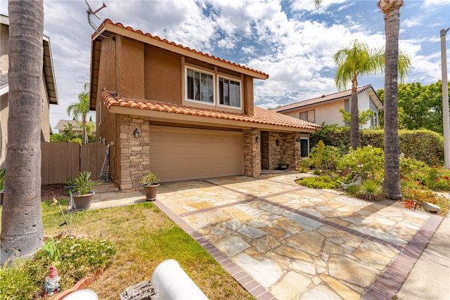 21422 Via Floresta, Lake Forest, CA 92630