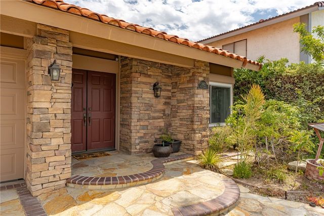 21422 Via Floresta, Lake Forest, CA 92630