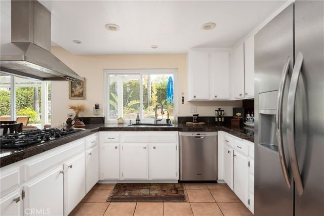 21422 Via Floresta, Lake Forest, CA 92630