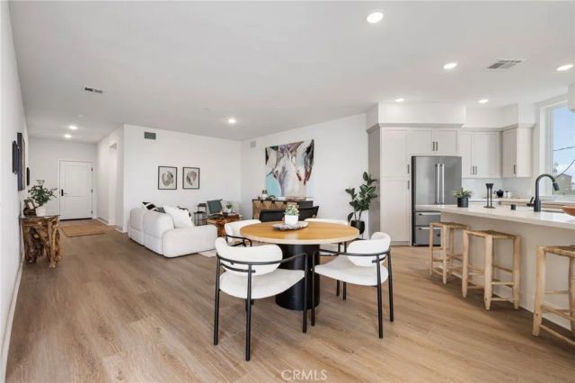 414 Main St 300, Huntington Beach, CA 92648