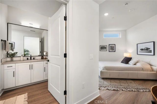 414 Main St 300, Huntington Beach, CA 92648