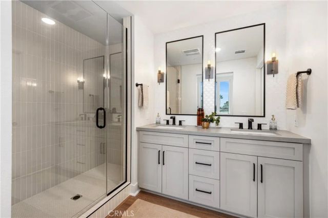 414 Main St 300, Huntington Beach, CA 92648
