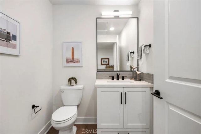 414 Main St 300, Huntington Beach, CA 92648