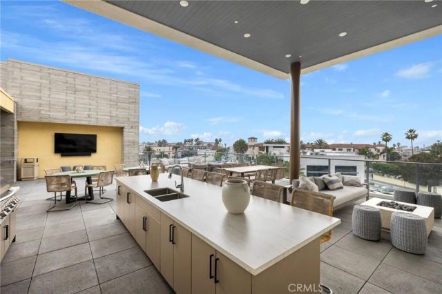 414 Main St 300, Huntington Beach, CA 92648
