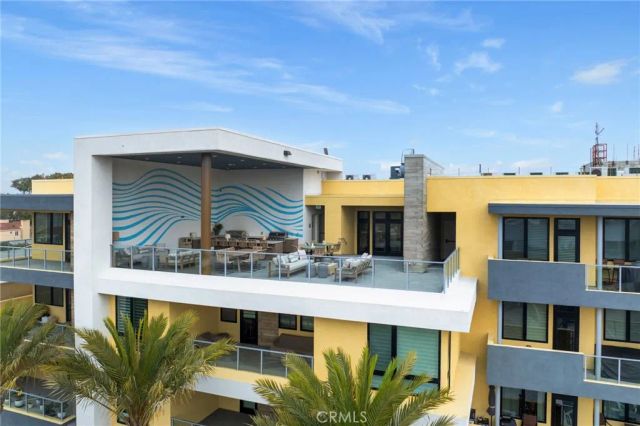 414 Main St 300, Huntington Beach, CA 92648