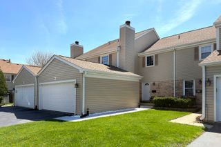 823 Banyan Drive, Elk Grove Village, IL 60007