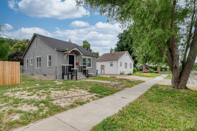 515 S 16th Ave, Caldwell, ID 83605