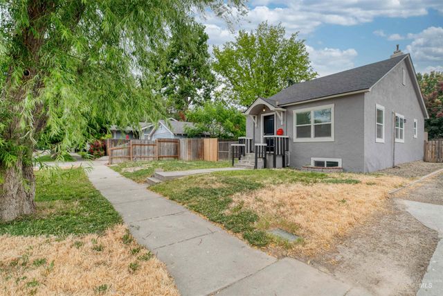 515 S 16th Ave, Caldwell, ID 83605