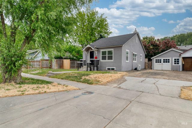 515 S 16th Ave, Caldwell, ID 83605