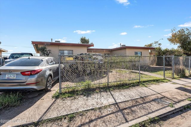 3012 E Proctor Vista, Tucson, AZ 85713
