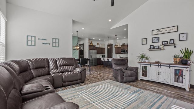 795 Spur Cross Way, Grand Junction, CO 81505