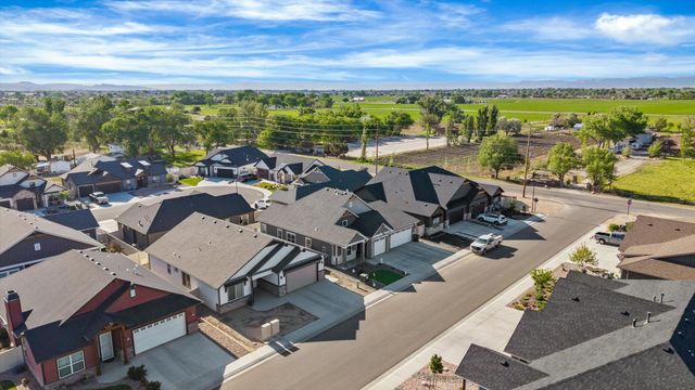 795 Spur Cross Way, Grand Junction, CO 81505