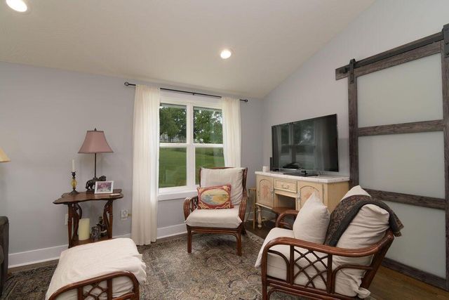 10565 W State Highway 76, Cape Fair, MO 65624