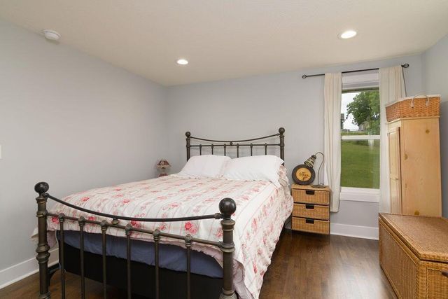 10565 W State Highway 76, Cape Fair, MO 65624