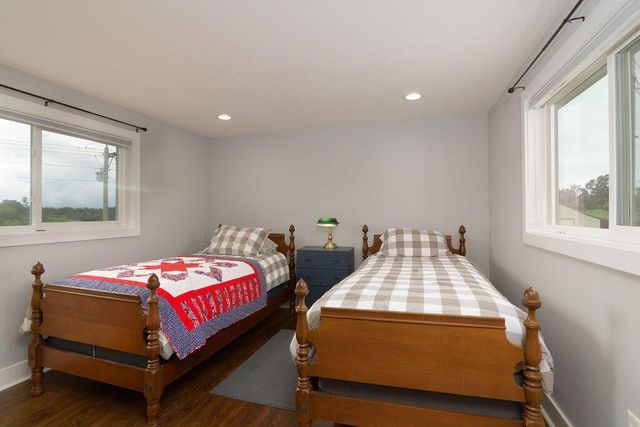 10565 W State Highway 76, Cape Fair, MO 65624