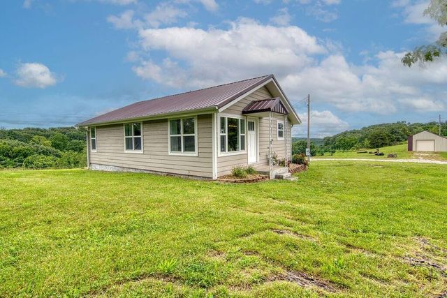 10565 W State Highway 76, Cape Fair, MO 65624