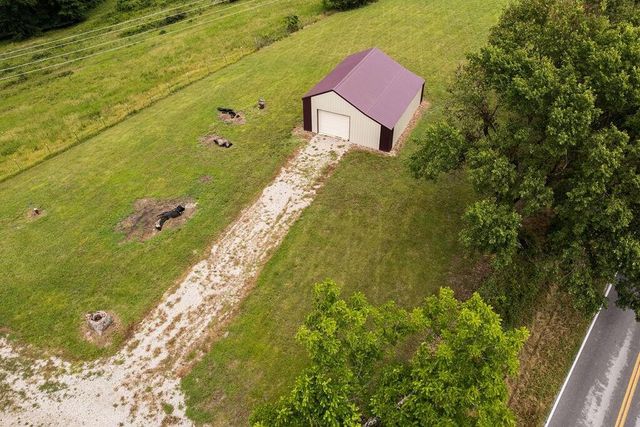 10565 W State Highway 76, Cape Fair, MO 65624