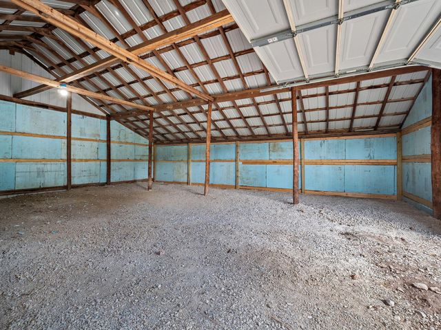 10565 W State Highway 76, Cape Fair, MO 65624