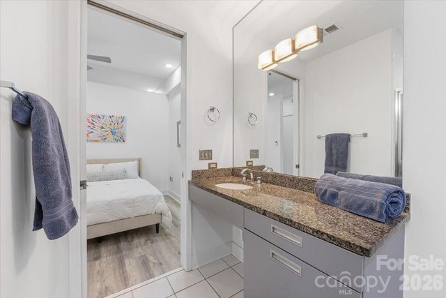 1133 Metropolitan Avenue 211, Charlotte, NC 28204